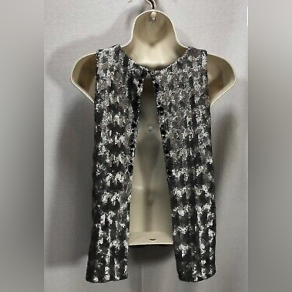 Aritzia Talula Split Back Sequin Top in Small - Picture 3 of 4